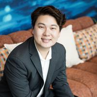 A photo of Yilin Hou.Yilin Huo.