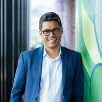 Portrait of Bala Nagarajan.