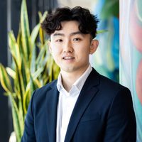 Portrait of Henry Hu.