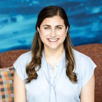 Portrait of Maggie Fried.