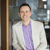 Portrait of Chris Marshall.